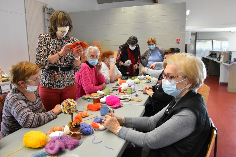 Un atelier créatif intergénérationnel