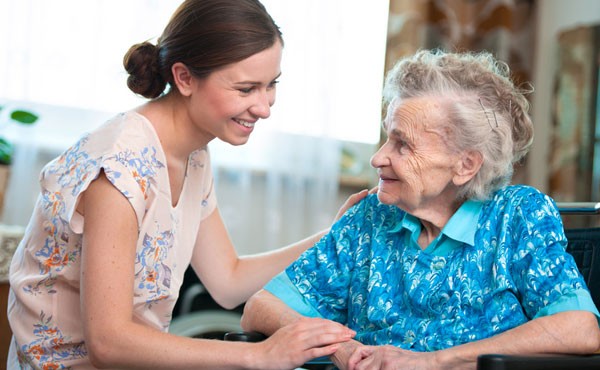 offre emploi auxiliaire de vie Pontoise 95 Petits fils aide a domicile personne agee