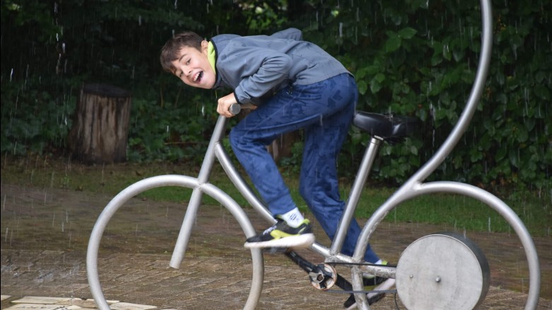 Enfant vélo