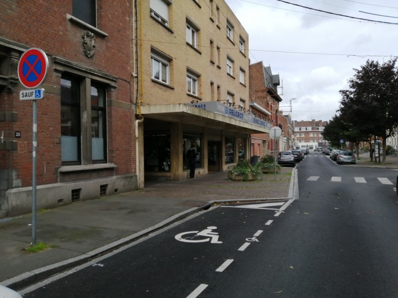 Places handi Jaures et biblio 1