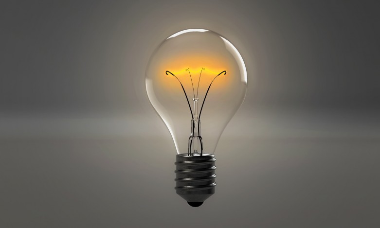 lightbulb 1875247 1920 copie